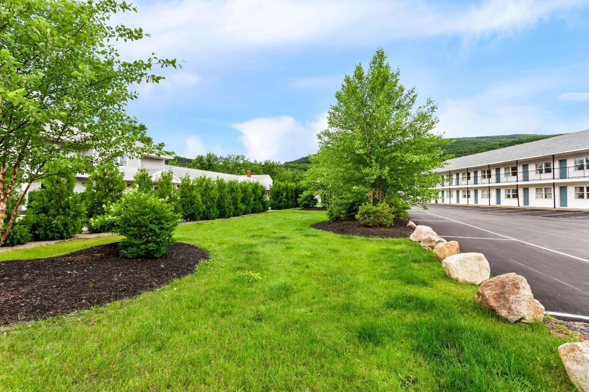 Rodeway Inn Gorham Exterior foto