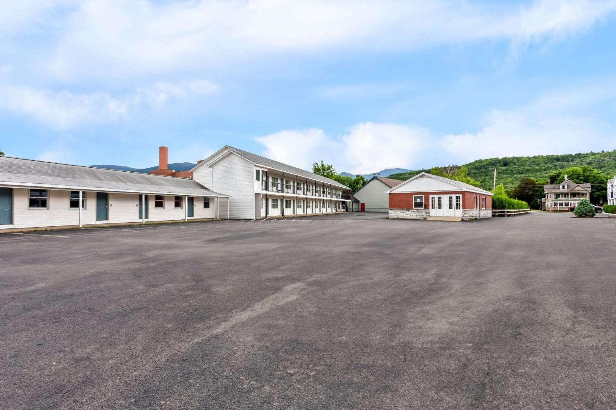 Rodeway Inn Gorham Exterior foto